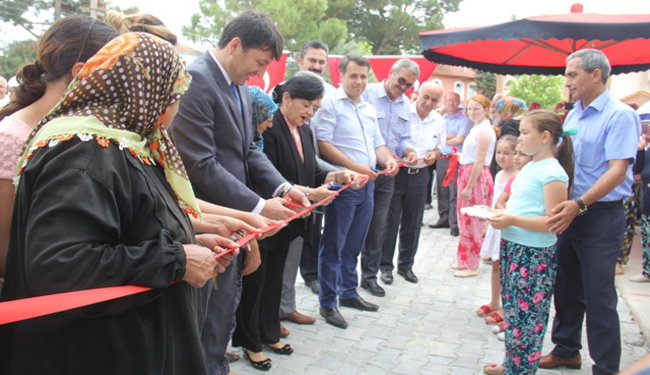 Poyralı Yöresel Ürünler Çarşısı Açıldı