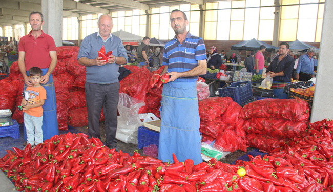 Pınarhisar Pazarında Kışlık Telaşı Devam Ediyor