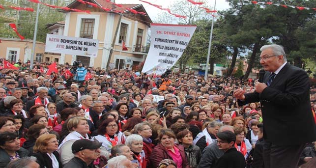 Deniz Baykal; “Şimdi derdimiz millet, vatan ve Türkiye”