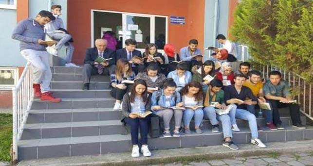 PMYO Öğrencilerinden Kitap Okuma Etkinliği