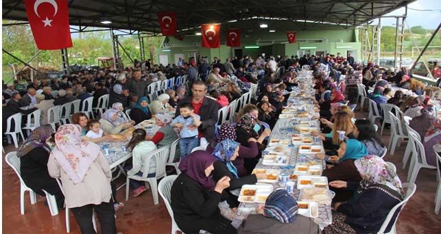 Ataköy’de yağmur duasına Bin 500 kişi katıldı