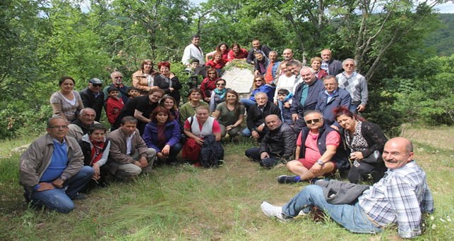 Sabahattin Ali’yi sembolik mezarı başında andılar