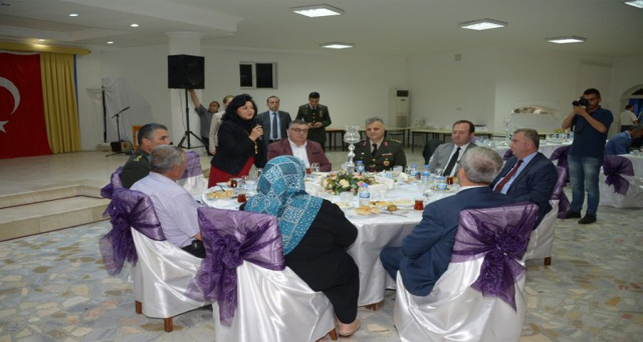 Vali Civelek, Şehit Aileleri ve Gaziler İle İftar Yemeğinde Buluştu