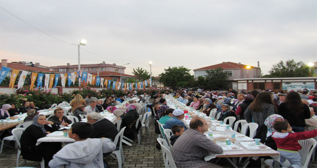 AK Parti Pınarhisar İlçe Başkanlığı iftar verdi