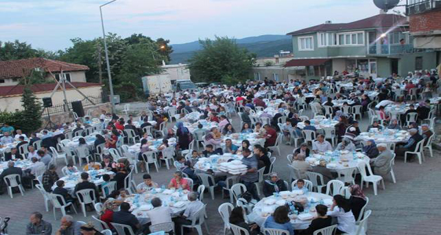 Demirköy Belediyesi Demirköylülere İftar verdi