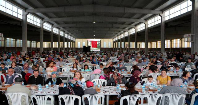 Pınarhisar’da 4 bin kişi iftar sofrasında buluştu
