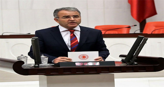 Turabi Kayan toplu taşımacılığı meclise taşıdı