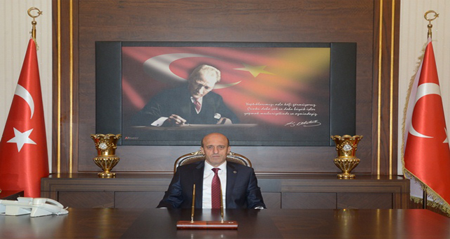 “Alçakça bir darbe girişimine maruz kalmıştır”