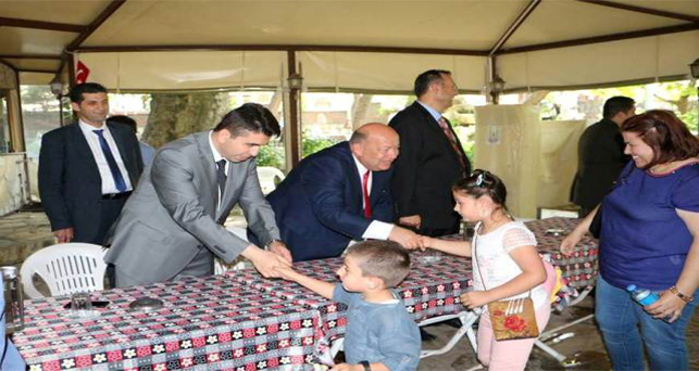 Pınarhisarlılar Ali Özer Parkında bayramlaştı