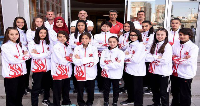 “Milli gururumuz Şefika Çakal”