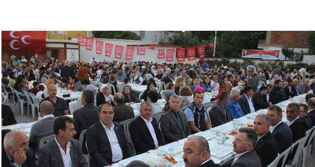 MHP Pınarhisar Teşkilatı İftar Yemeği verdi