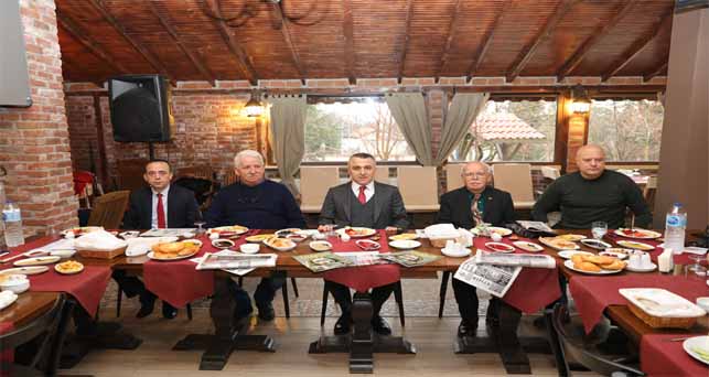 Vali Bilgin, basın mensuplarıyla kahvaltıda bir araya geldi