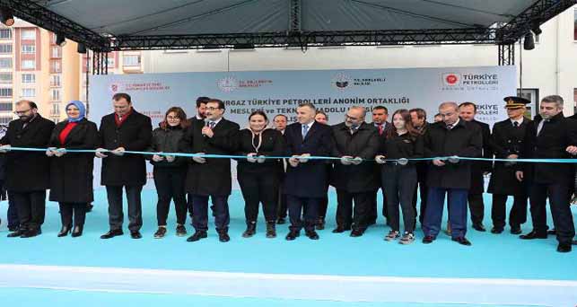 Enerji ve Tabii Kaynaklar Bakanı Fatih Dönmez Kırklareli’nde