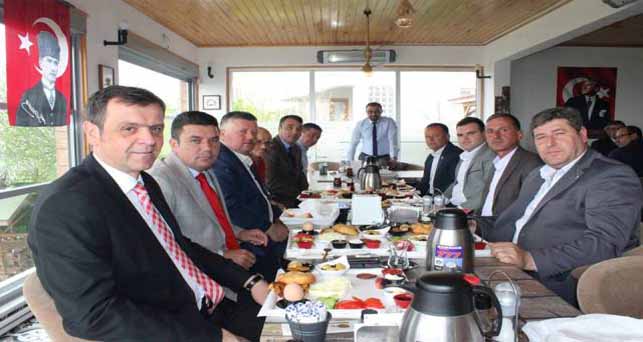 Kahvaltı programına katıldı