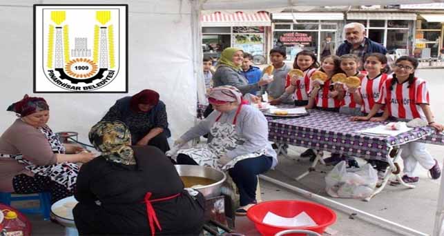 Pınarhisar Belediyesi Kandil Çöreği dağıttı