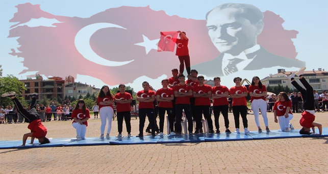 19 Mayıs’ın 100’üncü yılı coşkusu