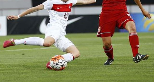Haydi Kızlar futbola