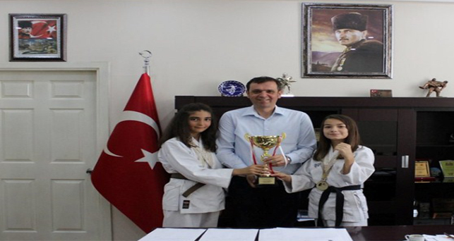 Vize’nin gururu oldular