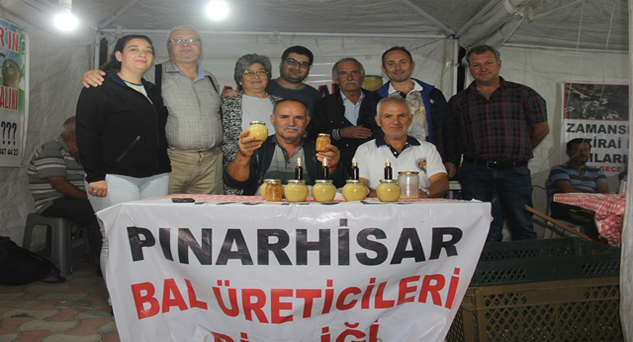 Festivalde “Bal Gibi Stant”