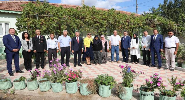 Vali Bilgin hem ziyaret ediyor hem ziyaret ediliyor