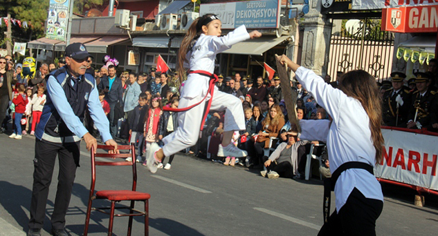 Pınarhisarlı Taekwondo sporcuları nefes kesti
