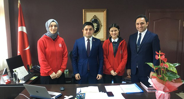 Kaymakam Divli’nin İdareciler Günü’nü kutladılar