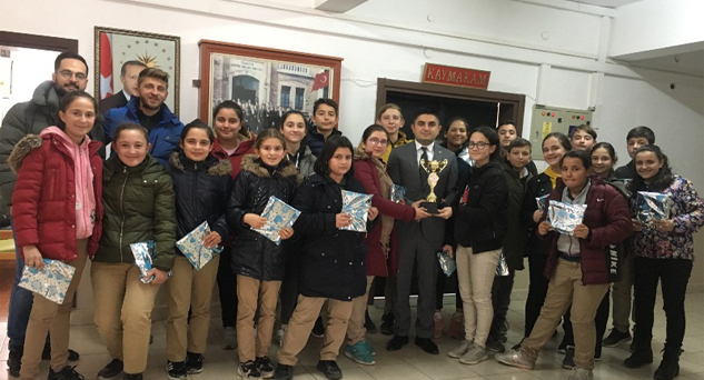 Başarılı sporcuları ödüllendirdi
