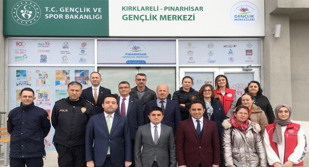 Toplantı Gençlik Merkezi’nde yapıldı