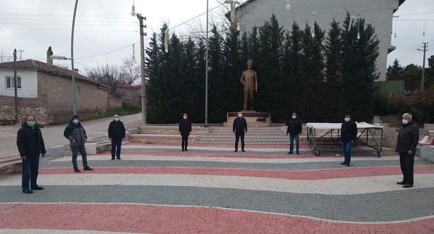 Açık havada Belediye Meclis Toplantısı