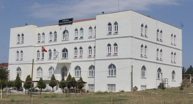 Üniversitede çevrimiçi sınav sistemi