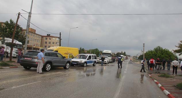 Trafik bir süre durdu