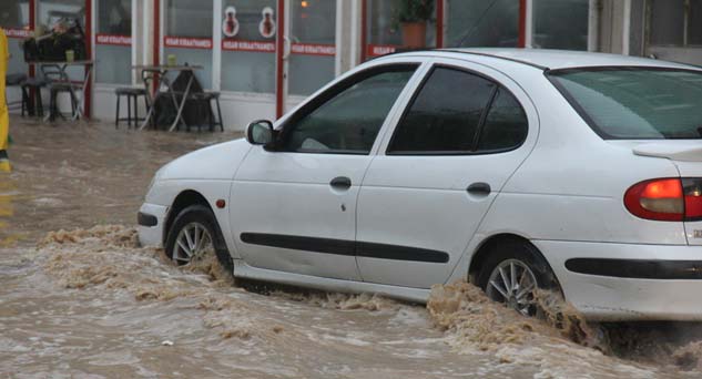 Pınarhisar sele teslim oldu