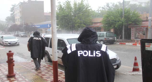 Polis ekipleri anında teyakkuza geçti