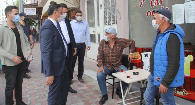 Vatandaşlarla sohbet havasında uyarı
