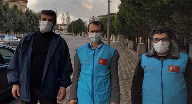 Zekatlar ihtiyaç sahibi öğrencilere ulaştırıldı