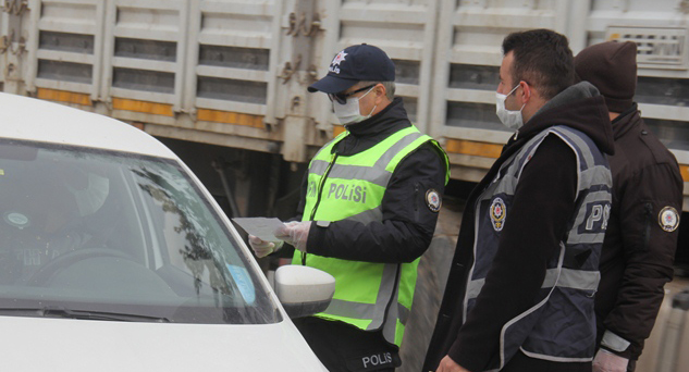 Emniyetten kısıtlama saatlerinde sıkı denetim