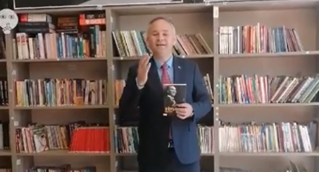 Video ile 23 Nisan Çocuk Bayramını kutladı