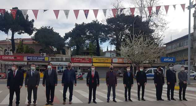 23 Nisan’da Çelenk Sunma Töreni gerçekleştirildi