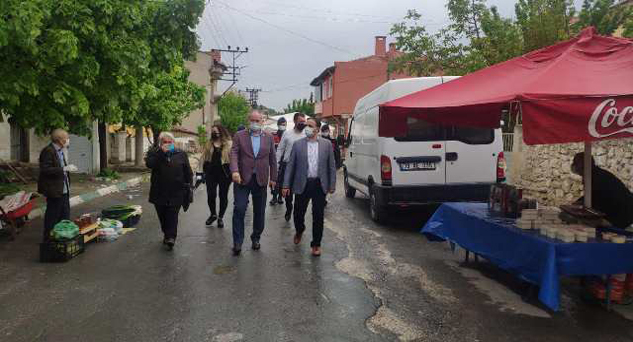 Kaynarca’da esnafları ziyaret ettiler