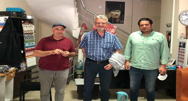 İYİ Partililer dur durak bilmiyor