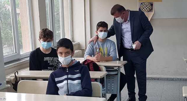 Sınava hazırlanan öğrencilere moral ziyareti