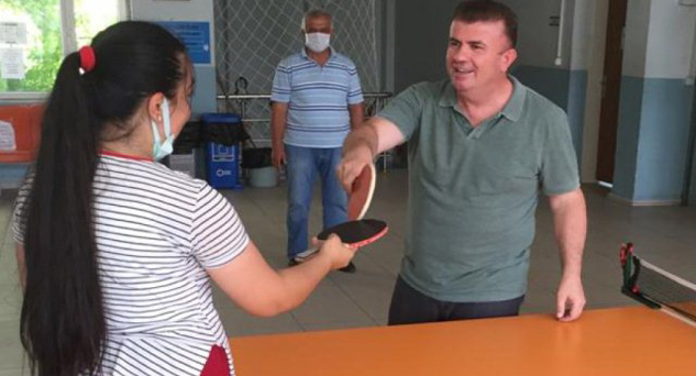 Öğrencilerin heyecanına ortak oldu