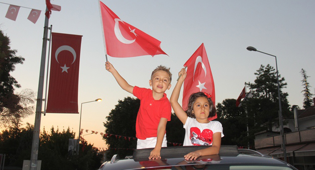 Pınarhisar’da 15 Temmuz konvoyu