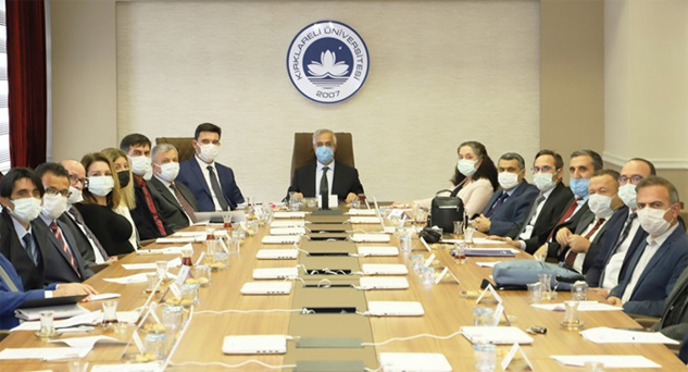 İlk Senato Toplantısı yüz yüze yapıldı