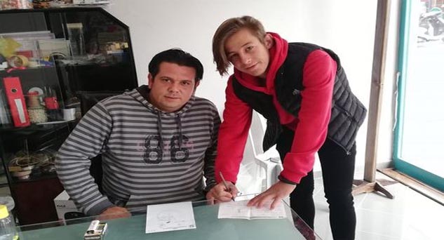 “Adım adım değil, koşar adım iktidara”