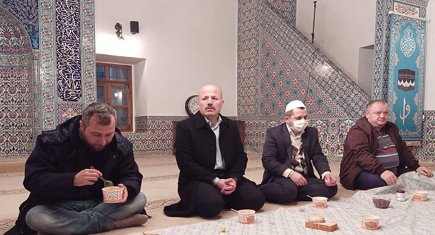 Hundihatun Camii’nde Sabah Namazı buluşması