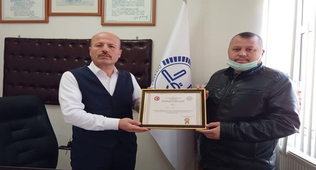 Son Cuma Salasını ve Ezanını okuyup gitti