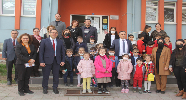 “Kütüphanede Hayat Var”