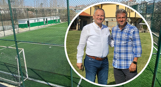 Halı sahanın soyunma odaları tamamlanıyor