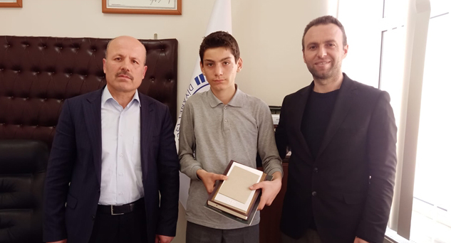 Yarışma birincilerine ödülleri verildi